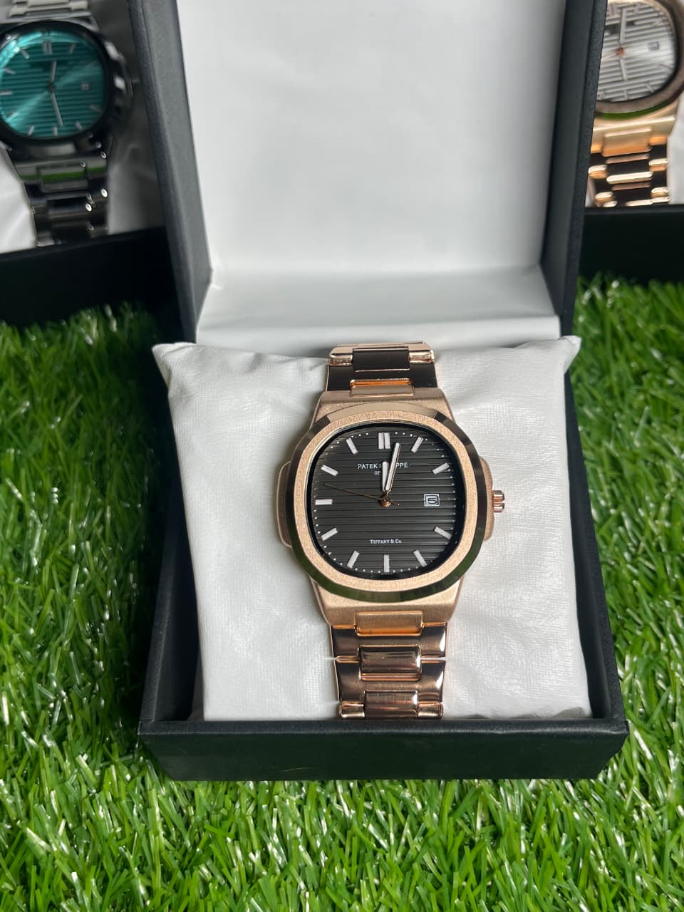 Patek Philippe Black-On-Gold Quartz