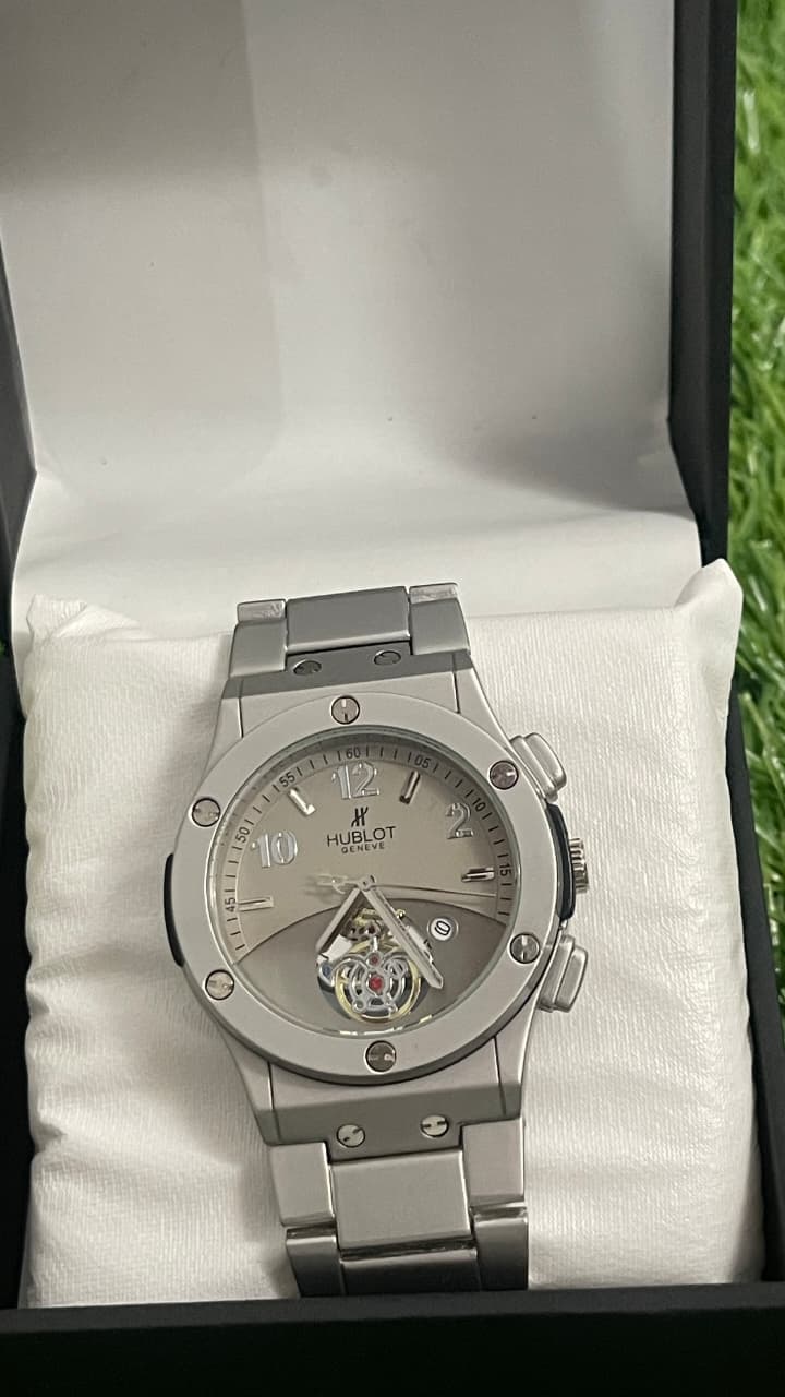 Hublot Genève Quartz Luxury Watch – Silver Edition