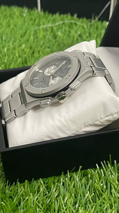 Hublot Genève Quartz Luxury Watch – Silver Edition - Grey