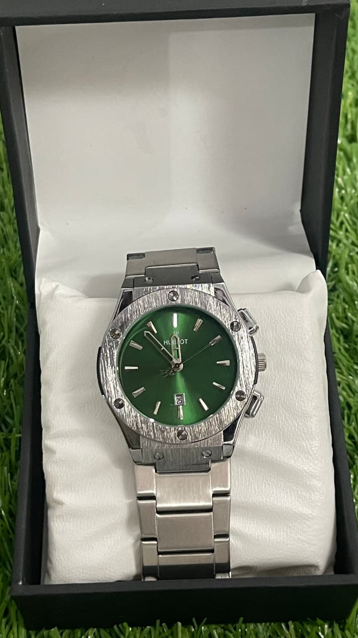 Hublot Classic Fusion Steel Quartz – Bold Emerald Green